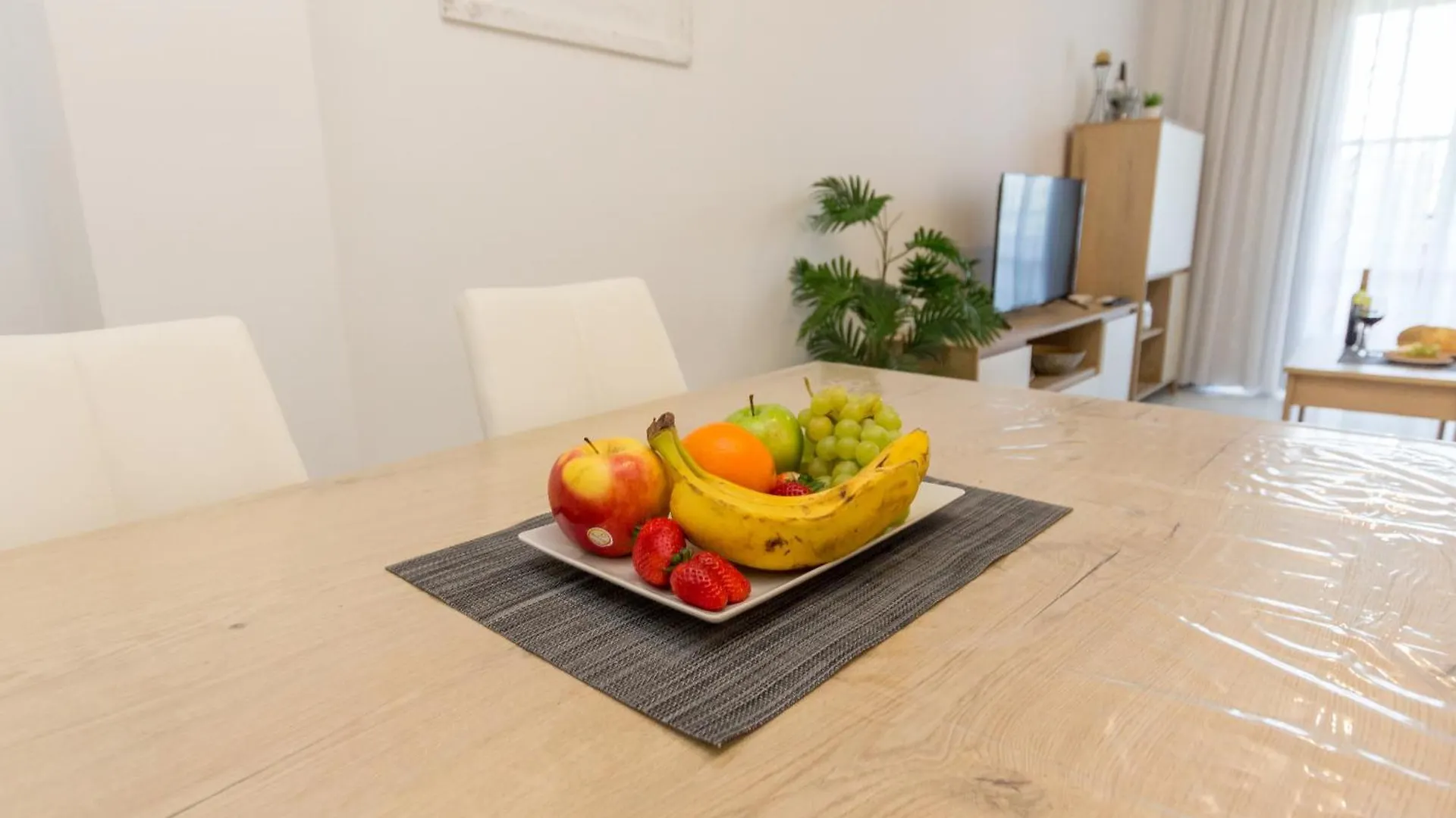 Winter Deal - Luxury Apartment With Terrace Mountain Views Near Beach Fuengirola