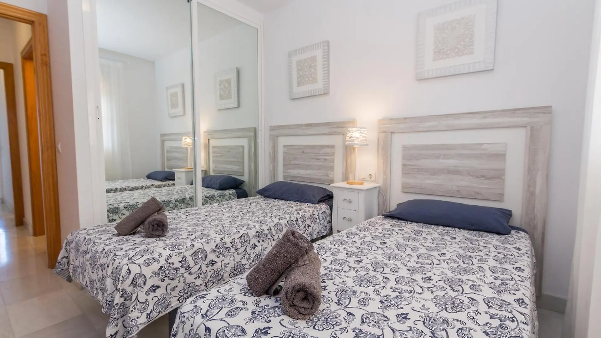Winter Deal - Luxury Apartment With Terrace Mountain Views Near Beach Fuengirola